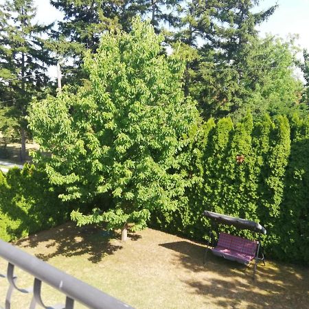 Levente Apartman Balatongyorok Luaran gambar