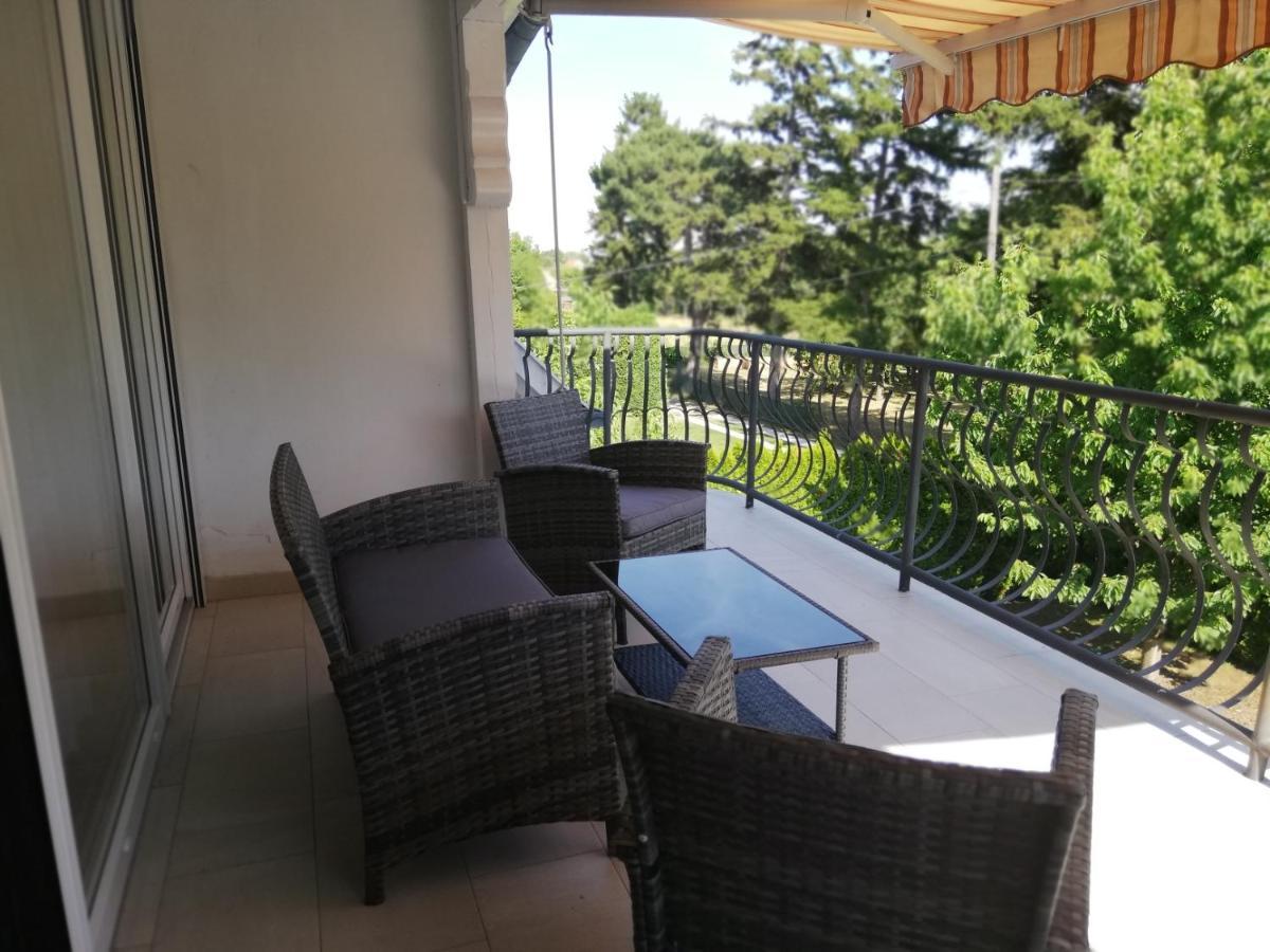 Levente Apartman Balatongyorok Luaran gambar
