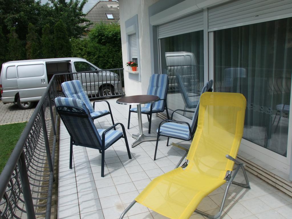 Levente Apartman Balatongyorok Luaran gambar