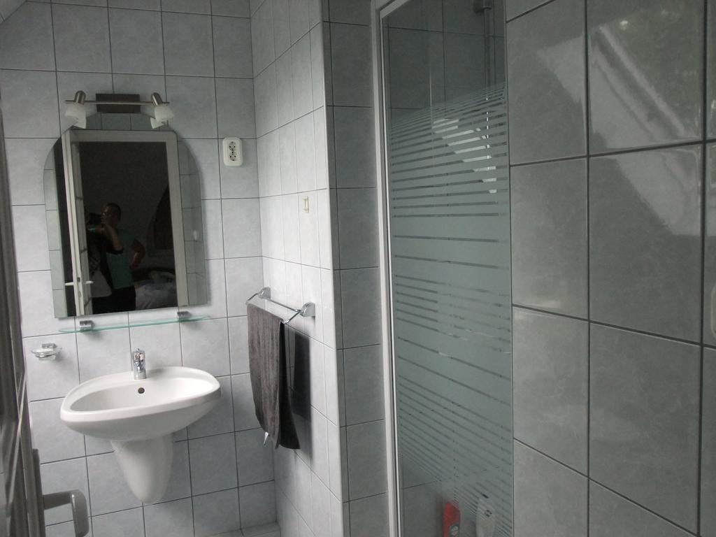 Levente Apartman Balatongyorok Luaran gambar